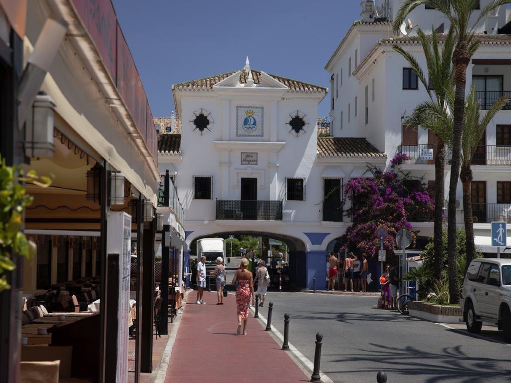 Apartamento 409 Marina Real Puerto De La Duquesa Playa Manilva Kültér fotó